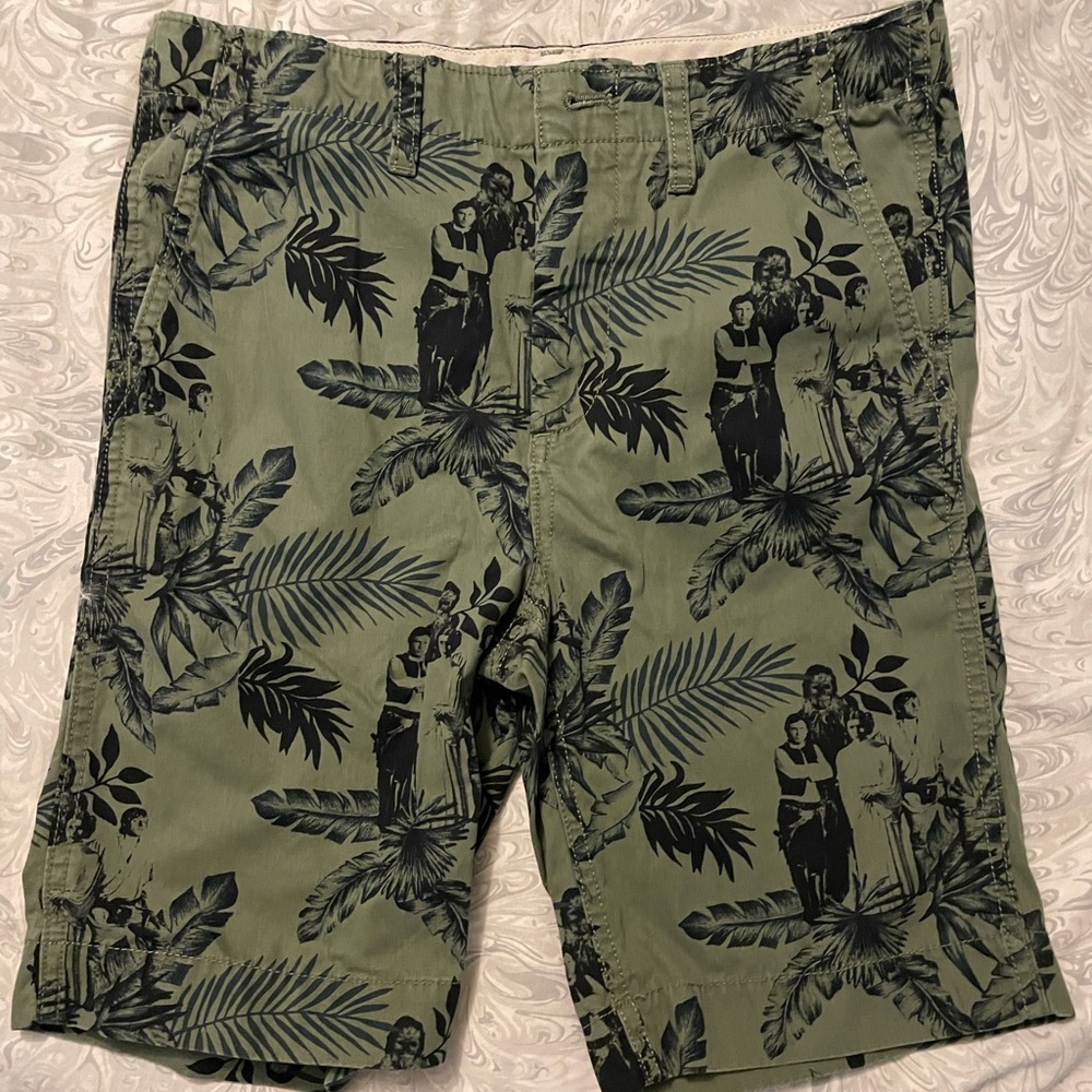 RARE!  NWOT Gap kids Star Wars chino shorts. Sz 12